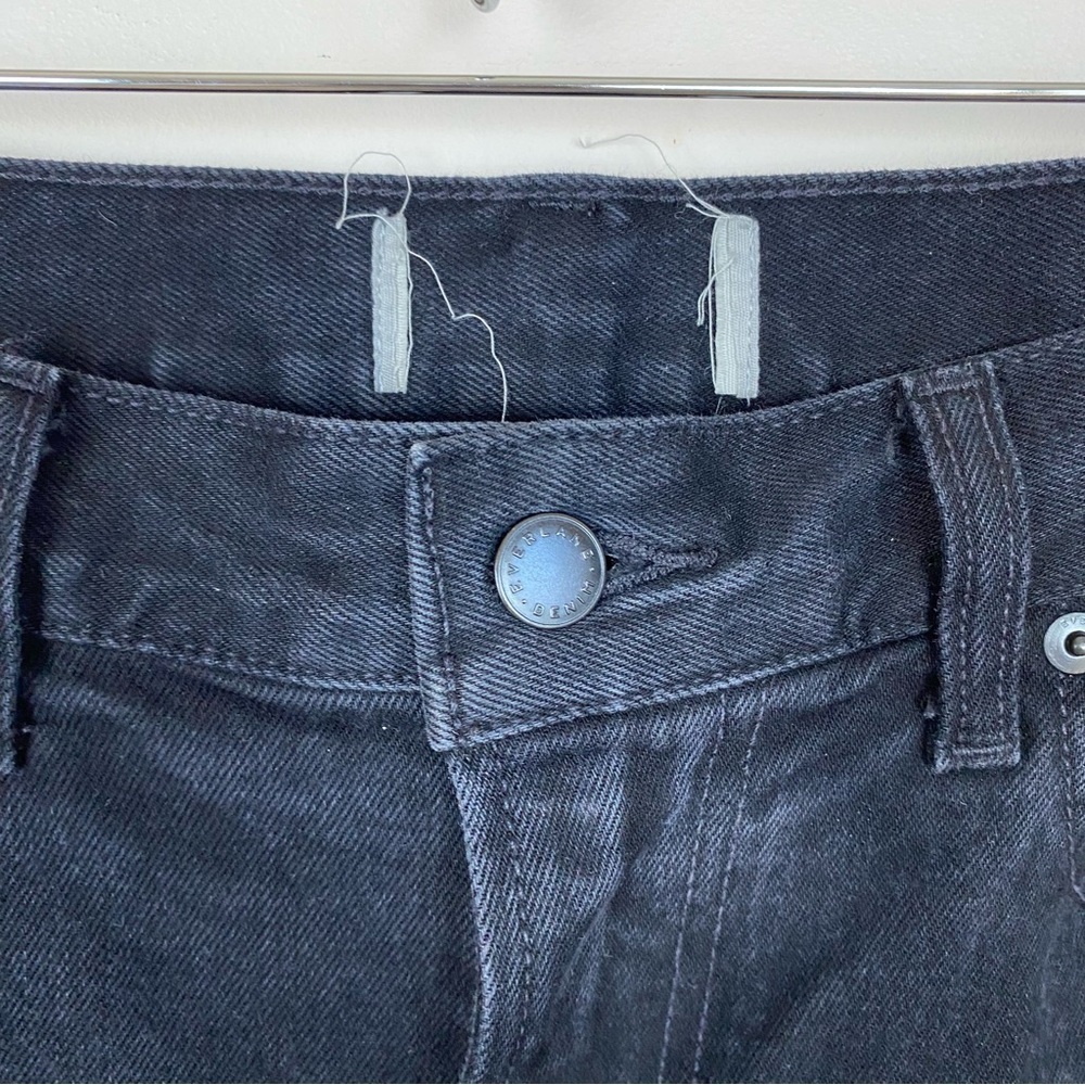 Everlane Men's Authentic Straight Jean in Washed Black Denim - Picture 12 of 13